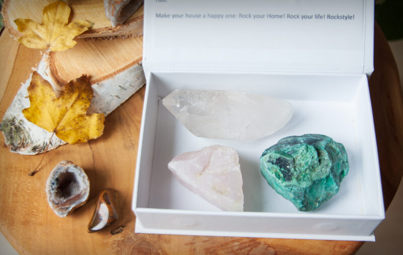 happyhome_inhoud_SAMSTONE giftbox rockstyle happy home 3 kristallen