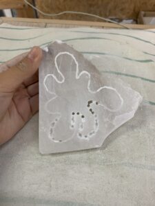 vorm uit steen prikken